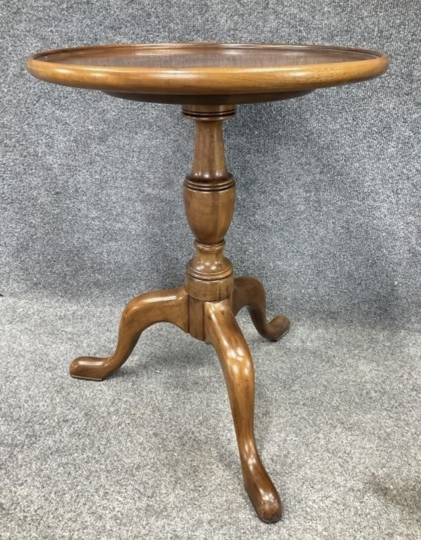 Henkel Harris Mahogany Plant Stand | Vintage Pie-Crust Pedestal Table | Classic American Mahogany Accent Table